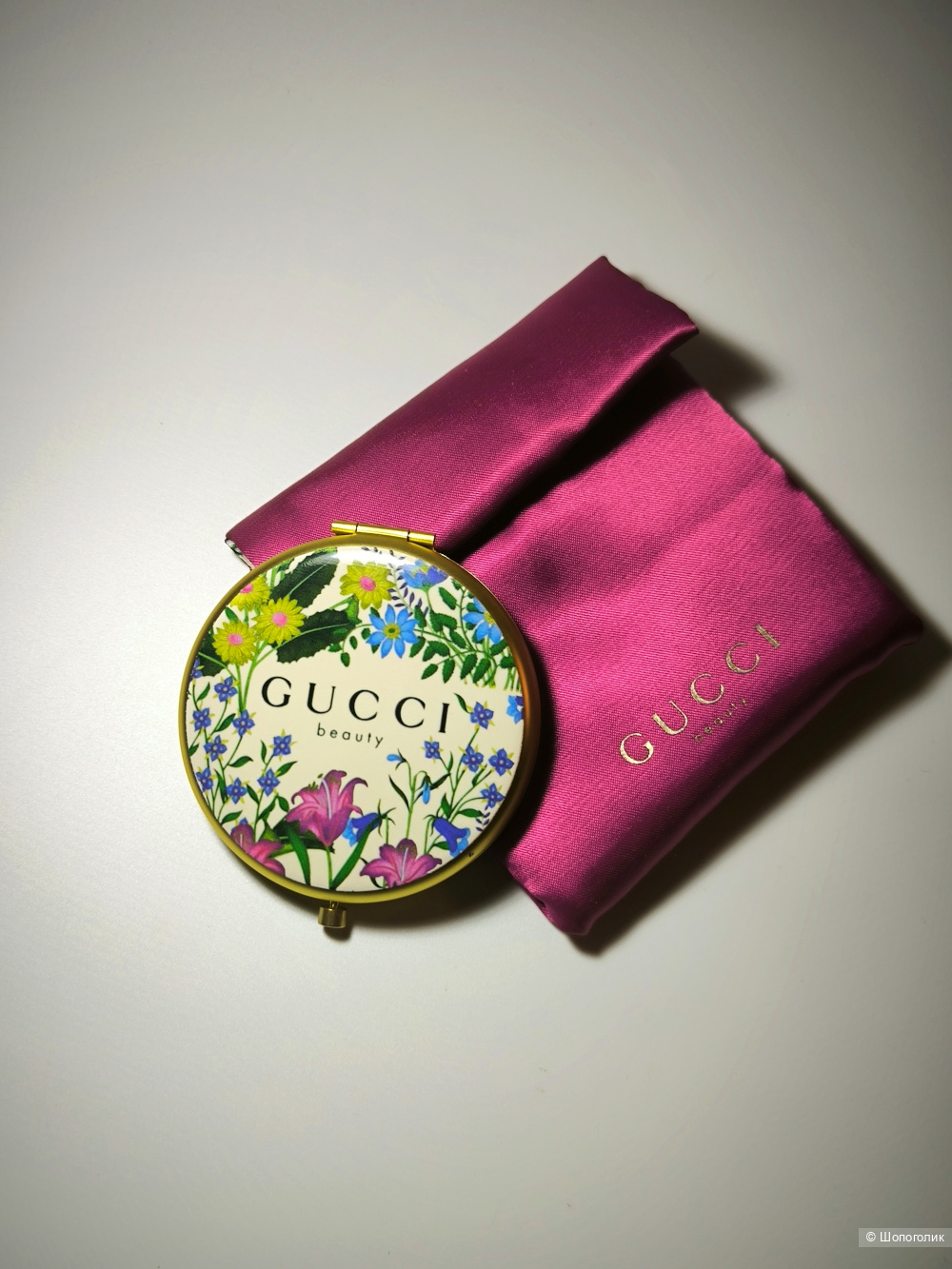 Зеркало Gucci beauty