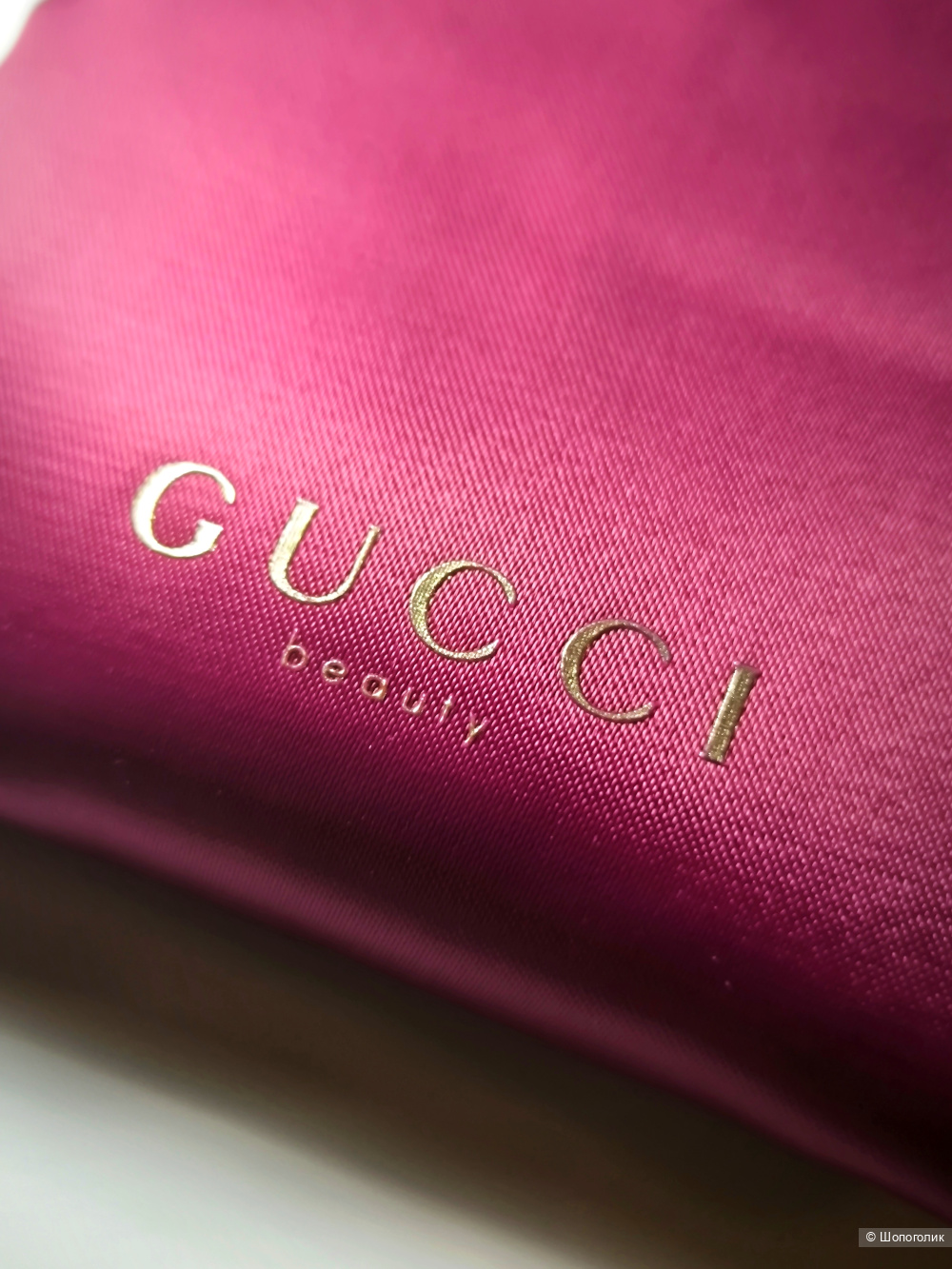 Зеркало Gucci beauty