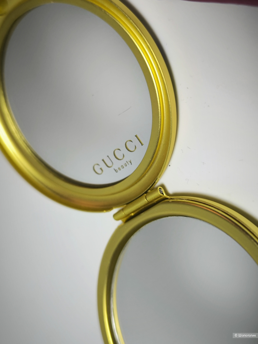 Зеркало Gucci beauty