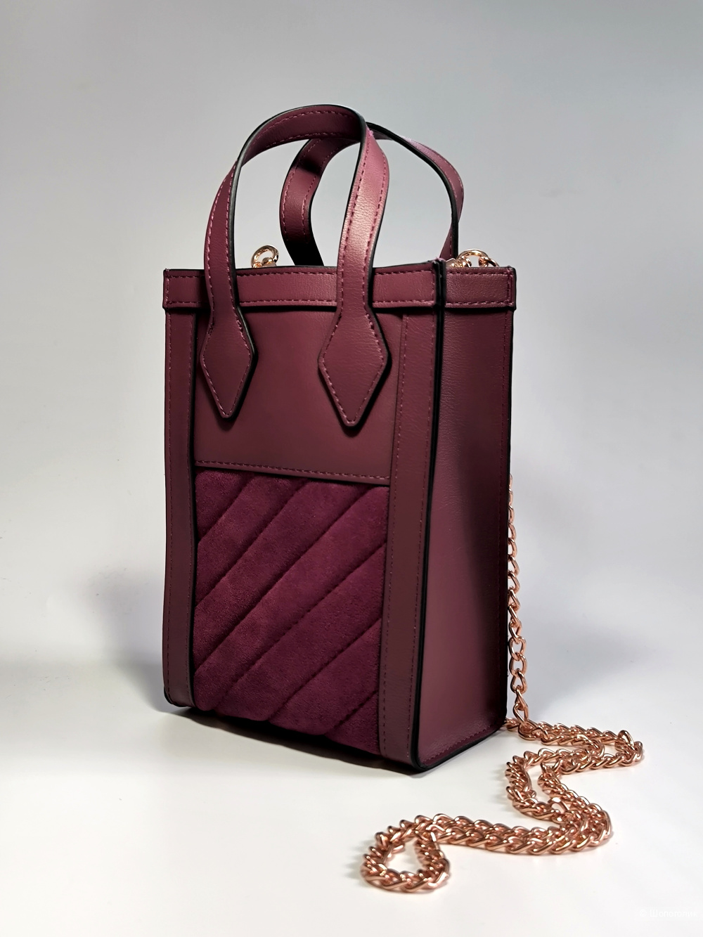 Косметичка Charlotte Tilbury