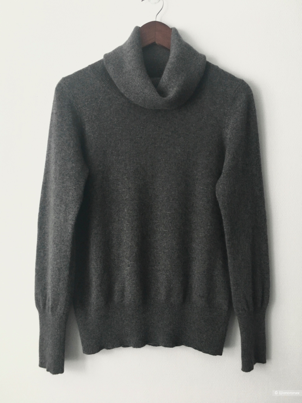 Свитер Jaeger, размер L (XS/S/M)