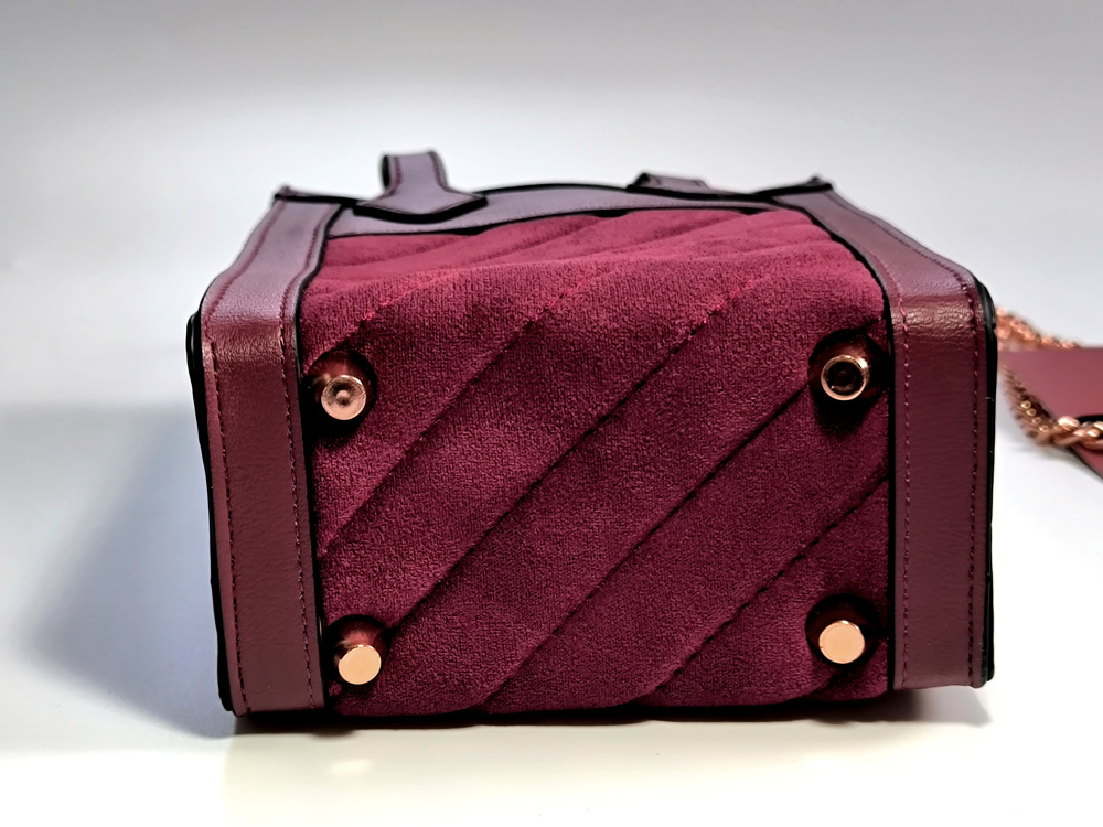 Косметичка Charlotte Tilbury