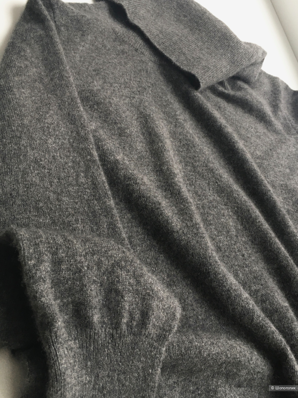 Свитер Jaeger, размер L (XS/S/M)