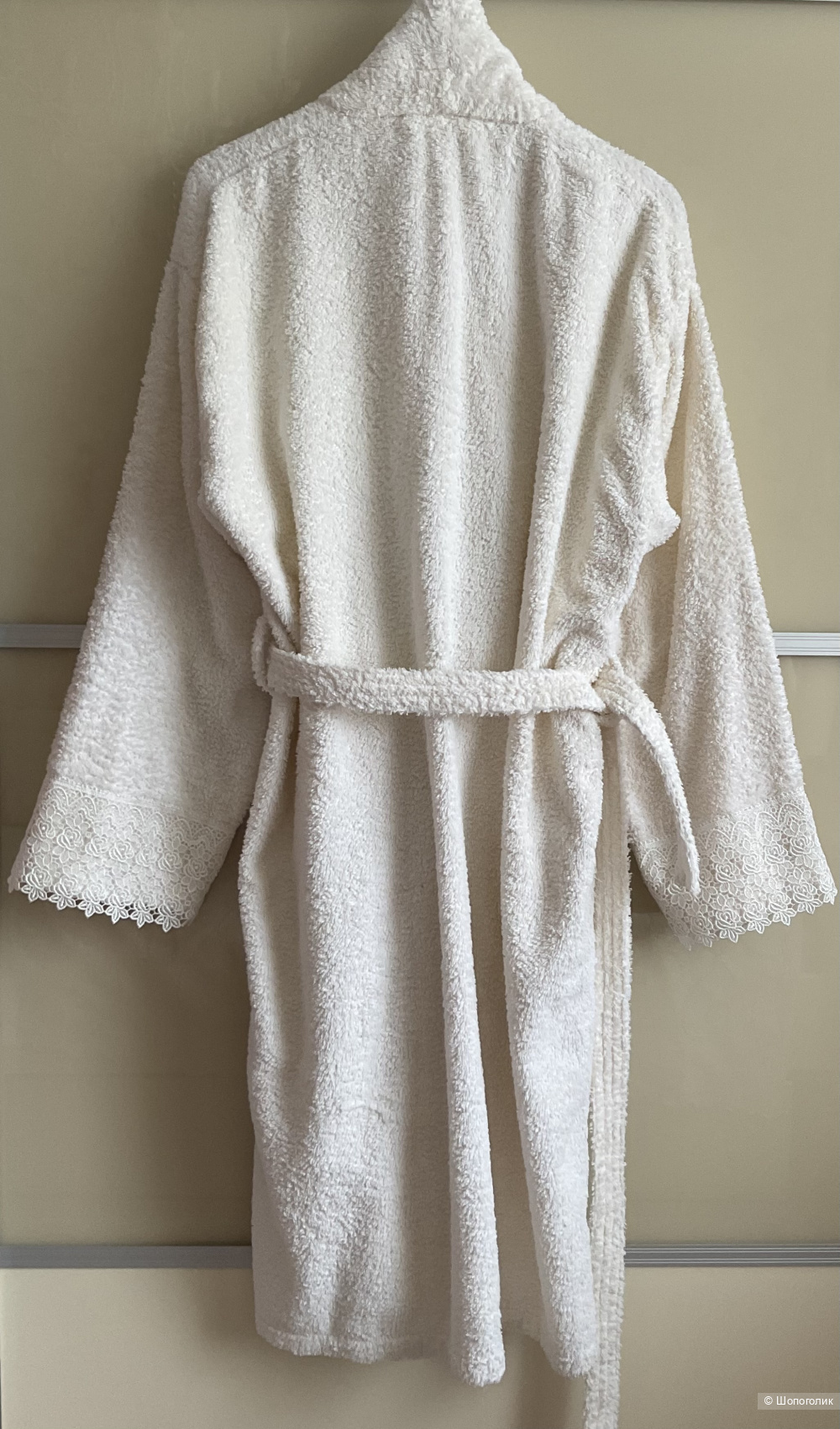 Халат с кружевом VIOPROS, 44-46