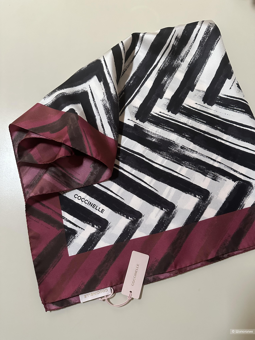 Шелковый платок Coccinelle 90x90 см.