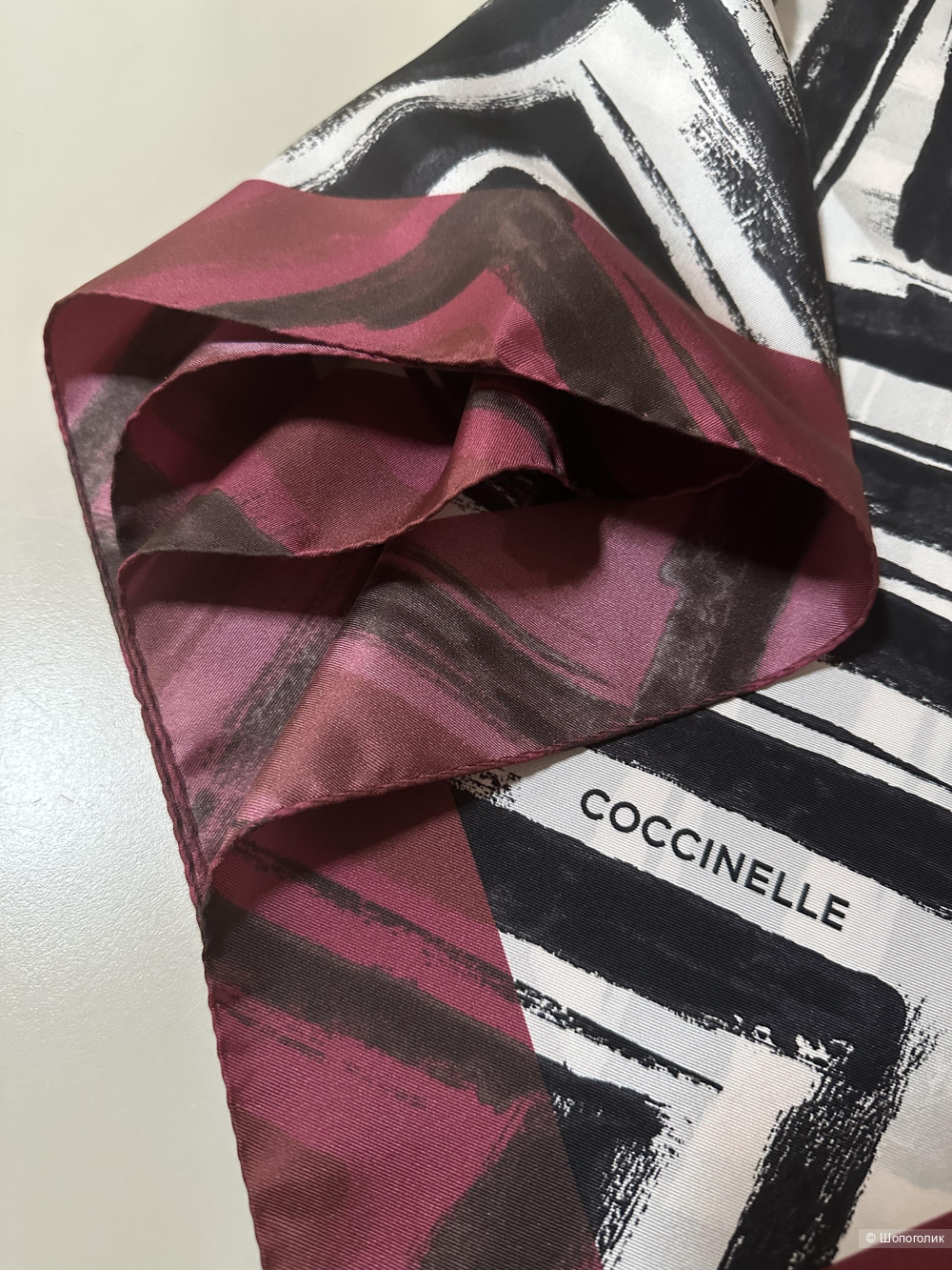 Шелковый платок Coccinelle 90x90 см.