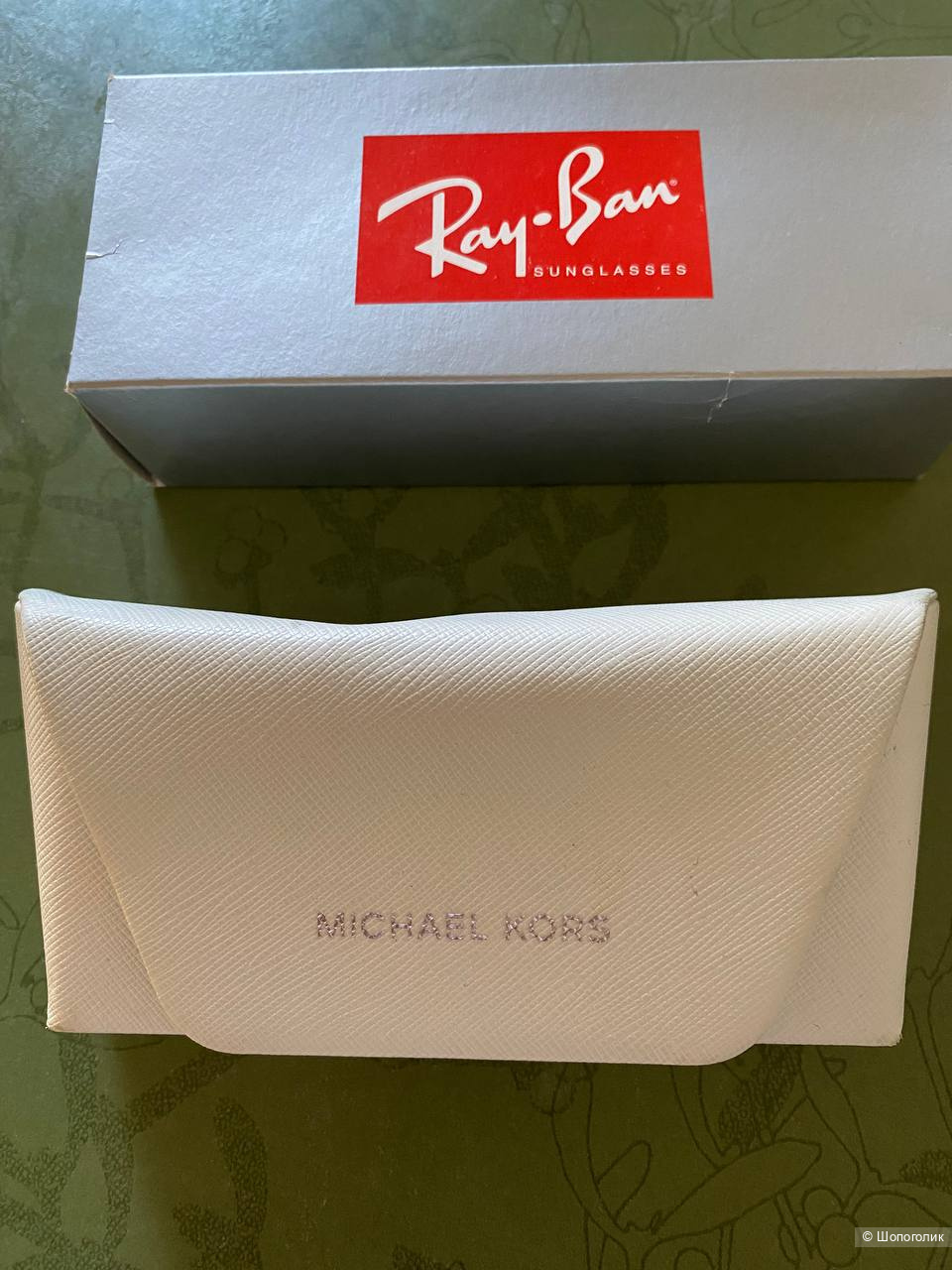 Очки от Michael Kors