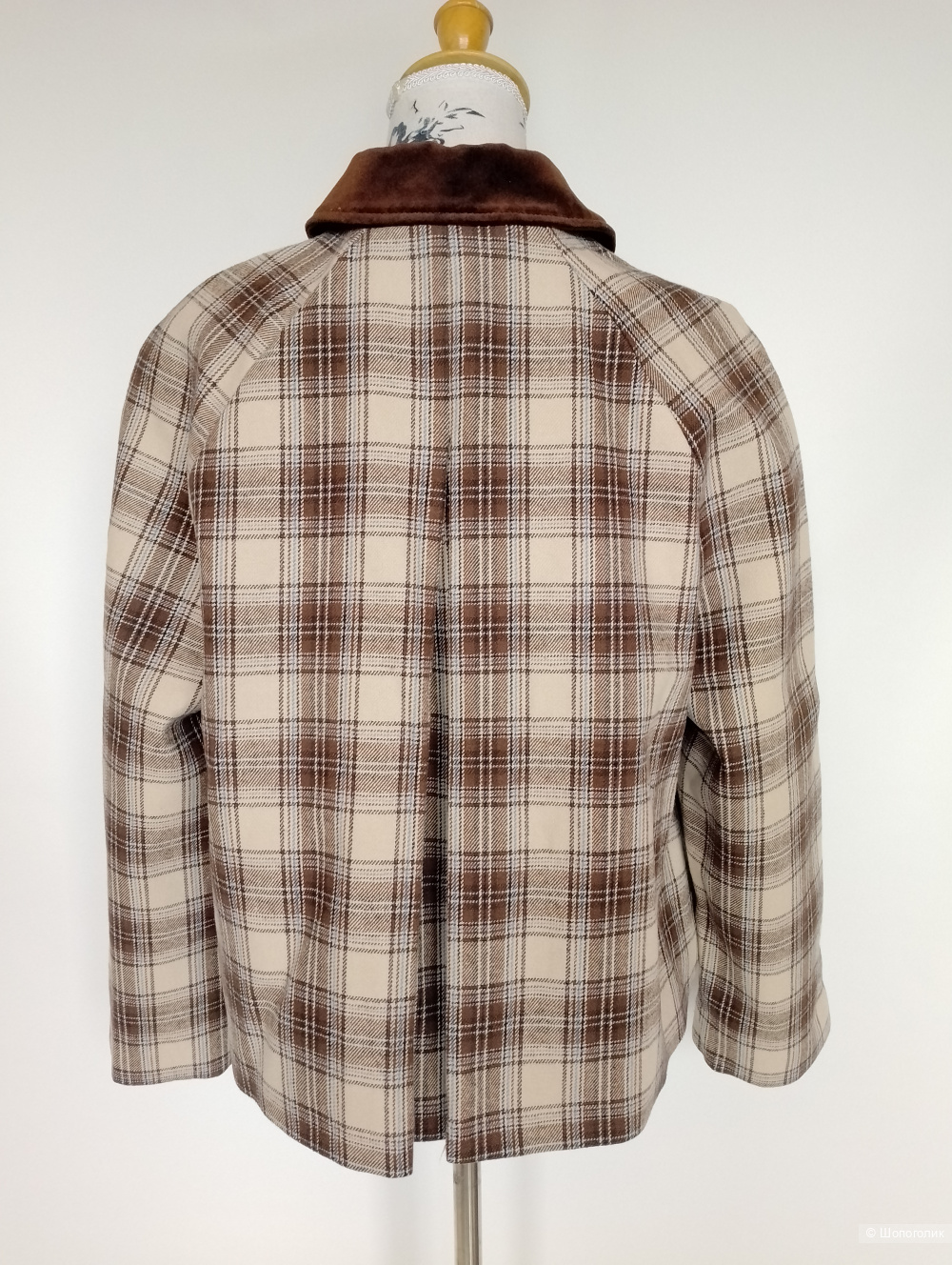 Клетчатая куртка Zara в стиле кейп, М