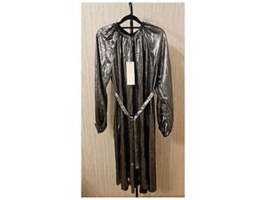 Платье Arket р: EUR34 на 40/42