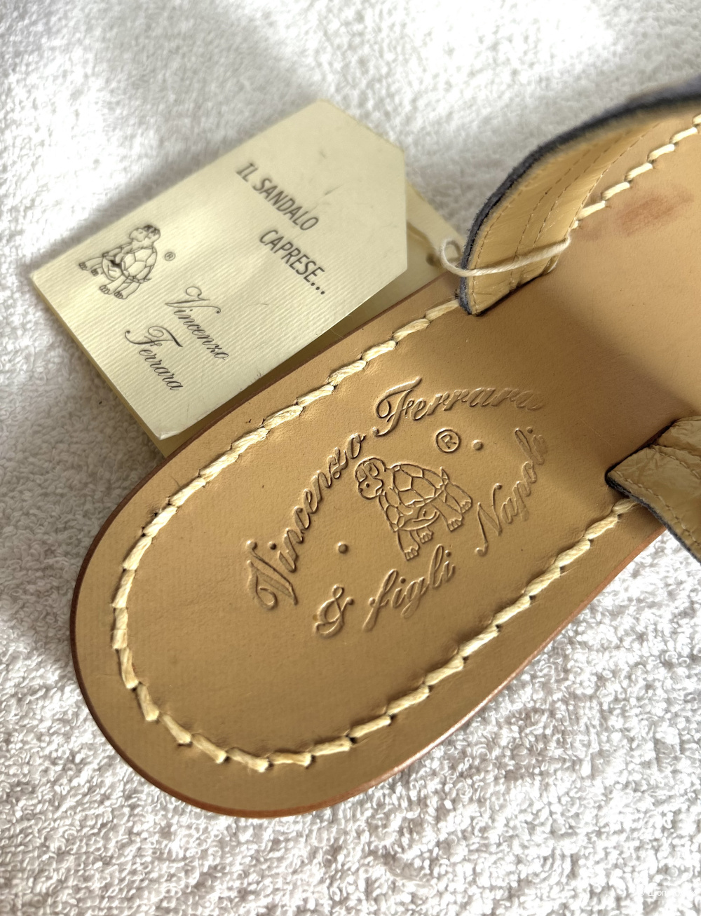 Сандалии Vincenzo Ferrara. IT 37 (37 RU)