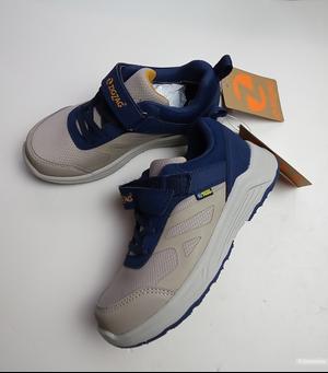 Кроссовки 33 р Дания