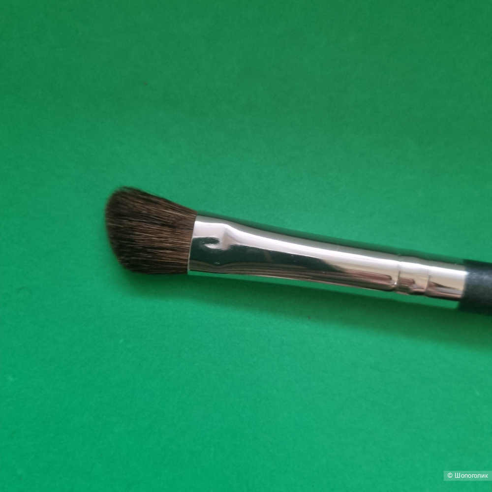Кисть для макияжа Mac 275