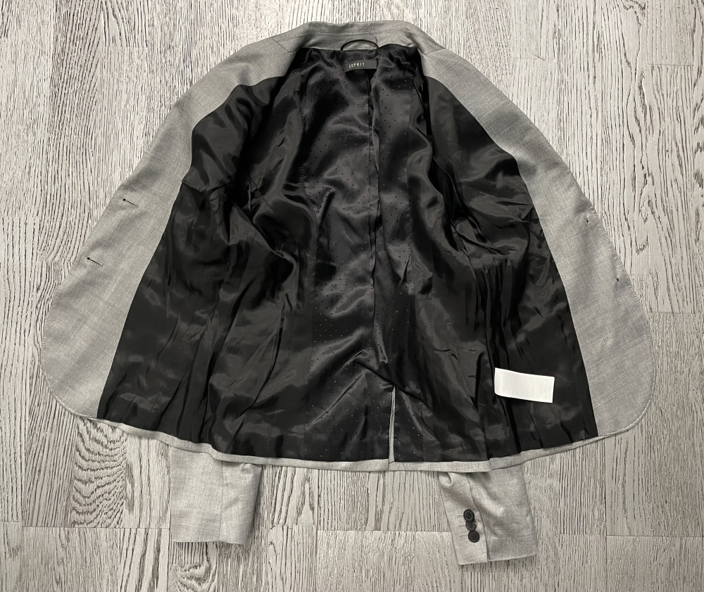 Пиджак Esprit. 42 размер