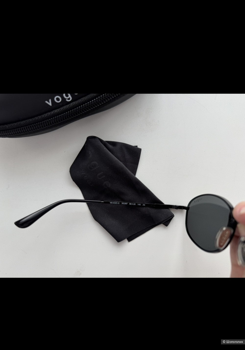 Солнцезащитные очки Vogue