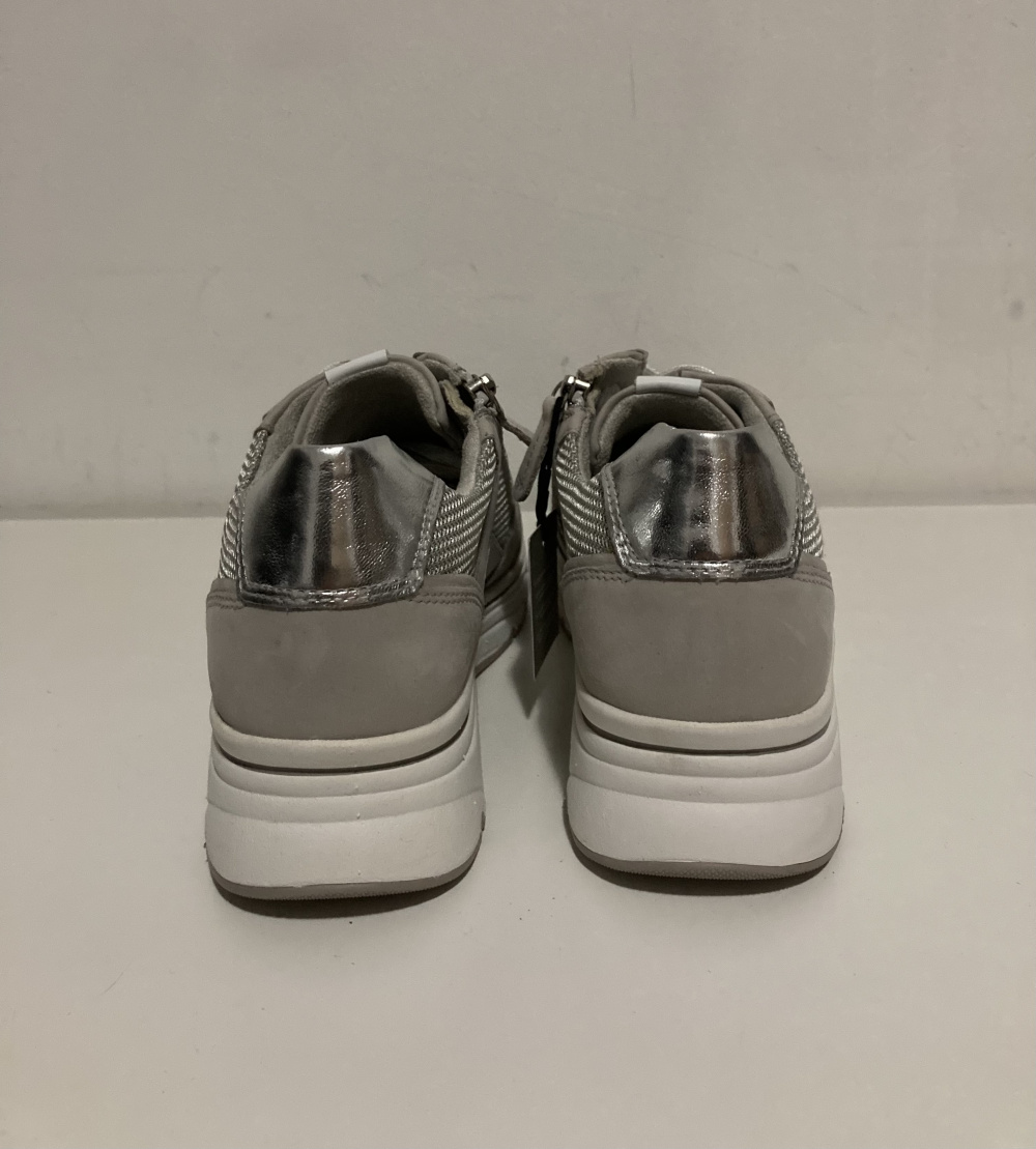 Кроссовки 39 “ Tamaris ”