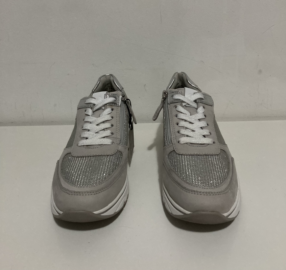 Кроссовки 39 “ Tamaris ”