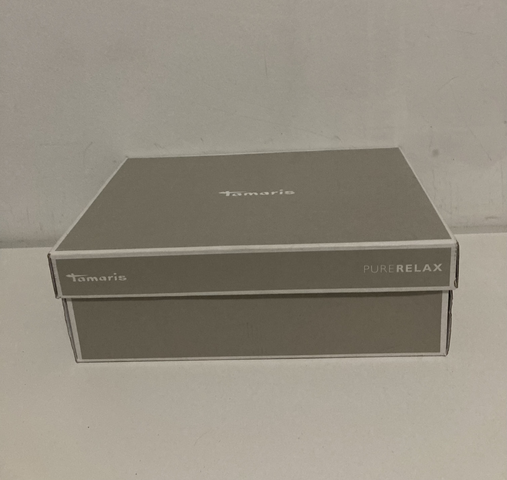 Кроссовки 39 “ Tamaris ”