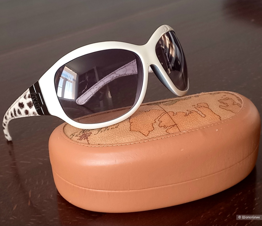 Солнцезащитные очки Alviero Martini