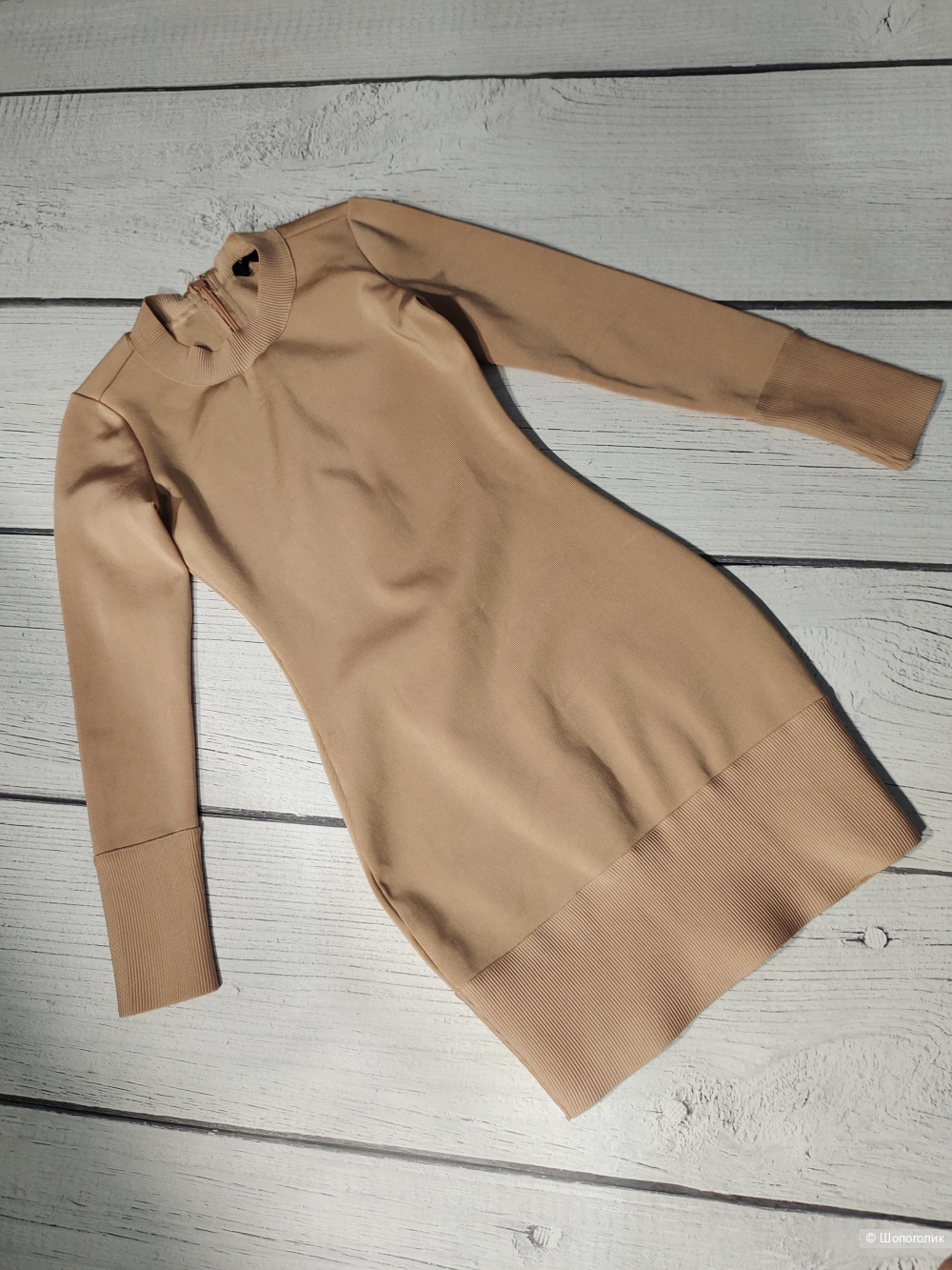 Бандажное платье Love+Peace 44