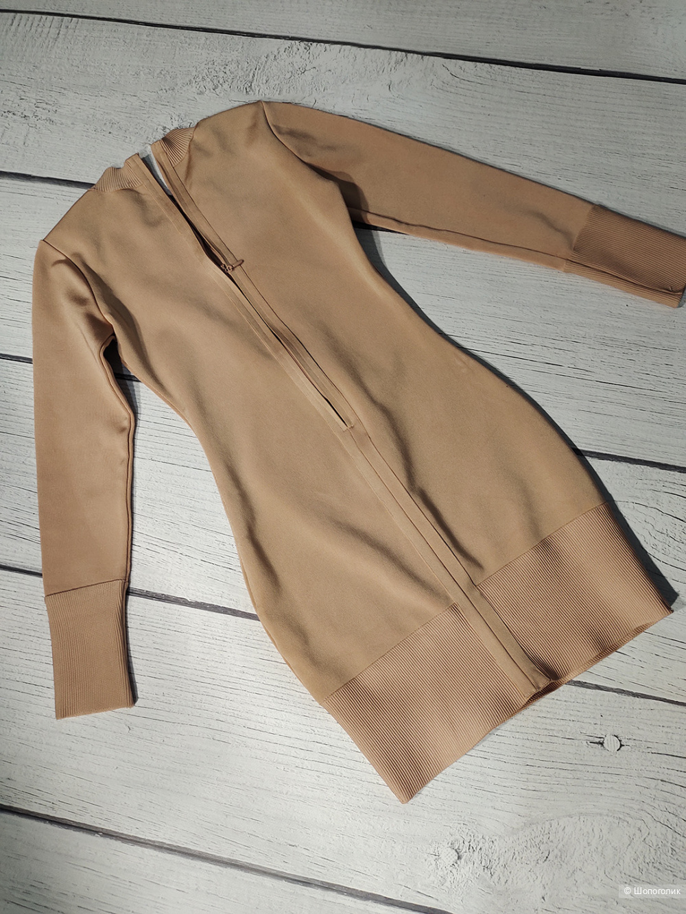 Бандажное платье Love+Peace 44