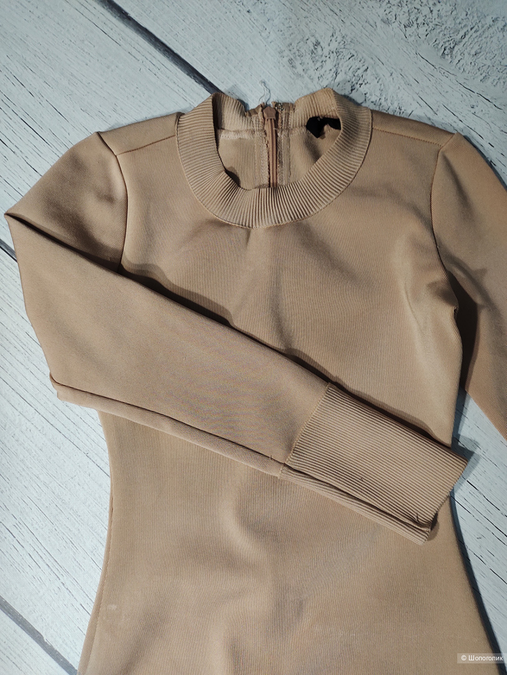 Бандажное платье Love+Peace 44