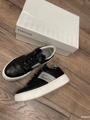 Кожаные кеды Geox Respira 36 размер