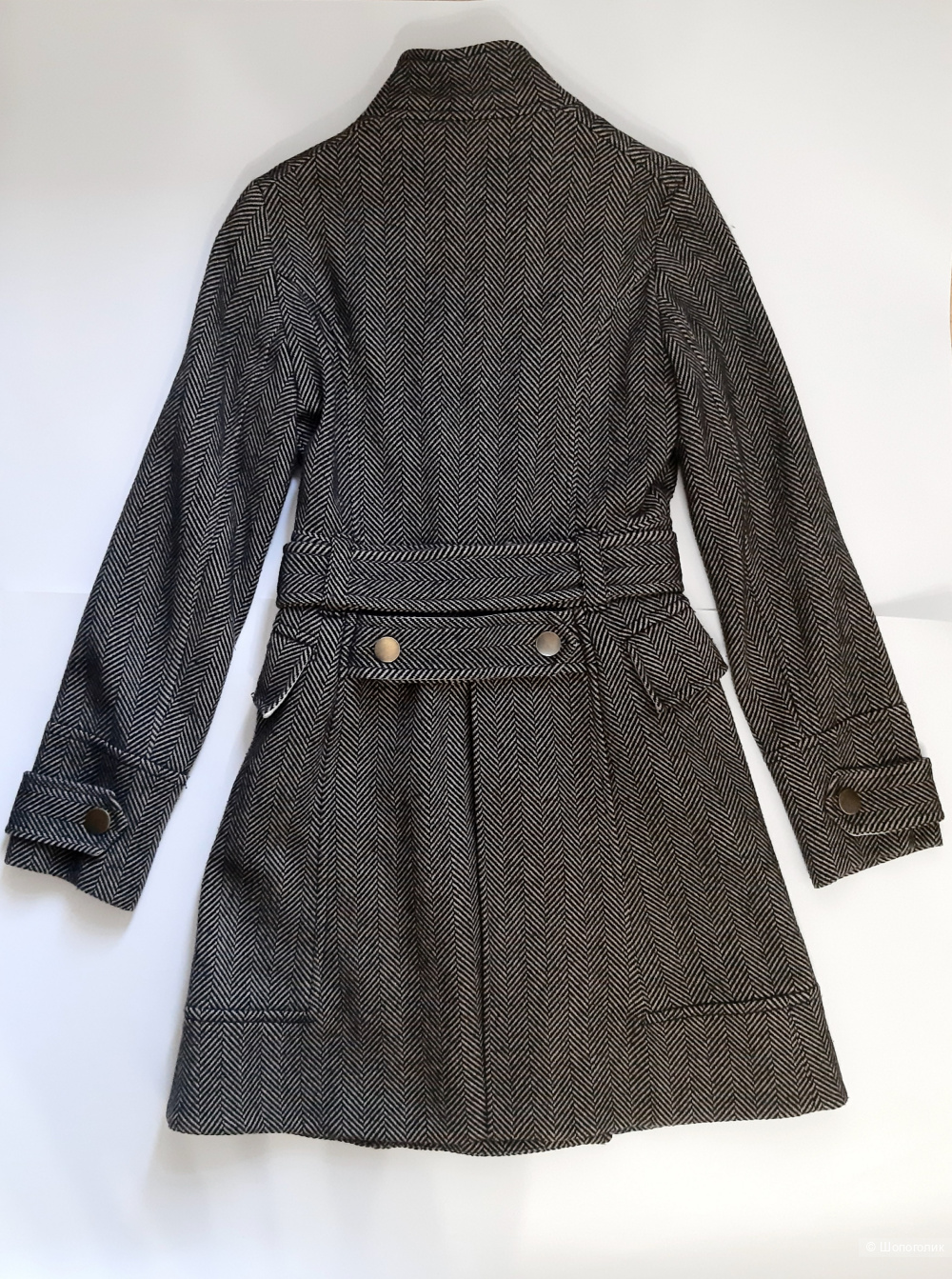 Пальто женское в гусарском стиле