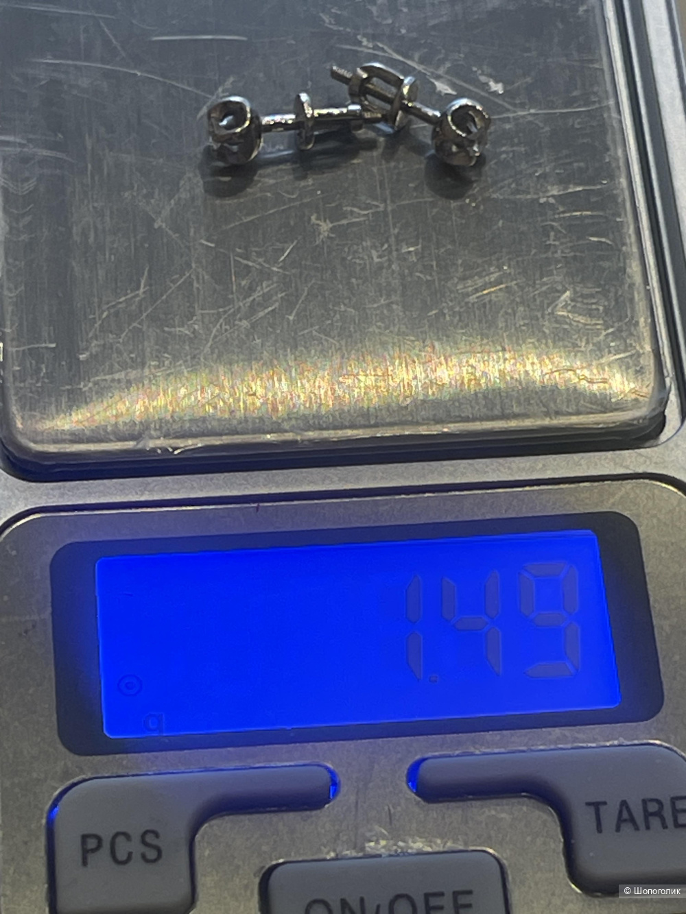 Золотые пусеты с бриллиантами