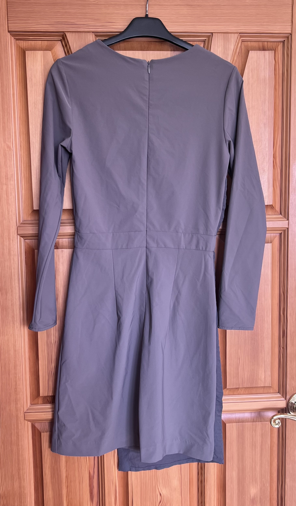 Платье Allynil размер 44