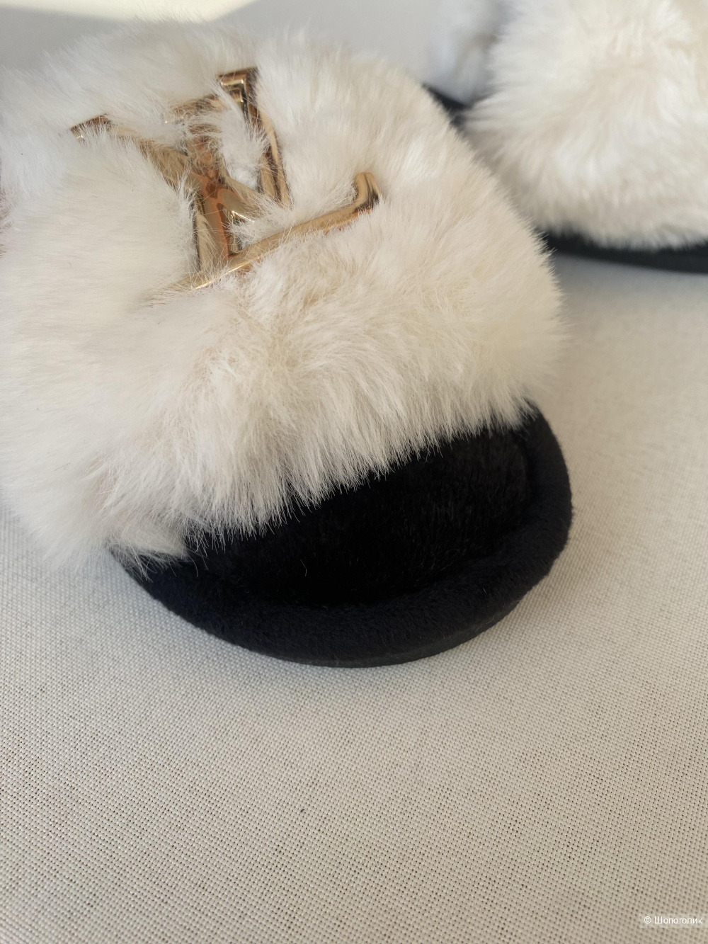 Шлепанцы Louis Vuitton