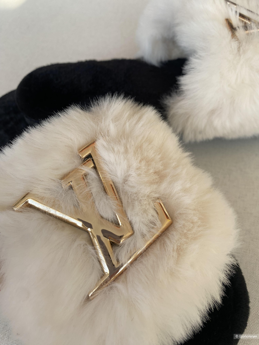 Шлепанцы Louis Vuitton