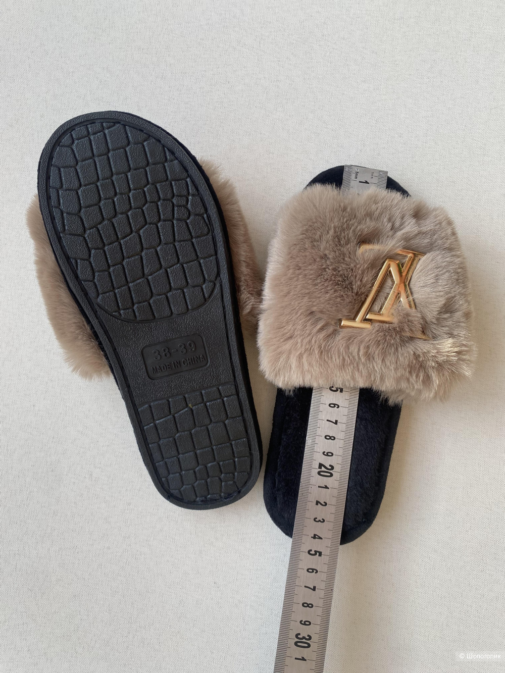 Шлепанцы Louis Vuitton