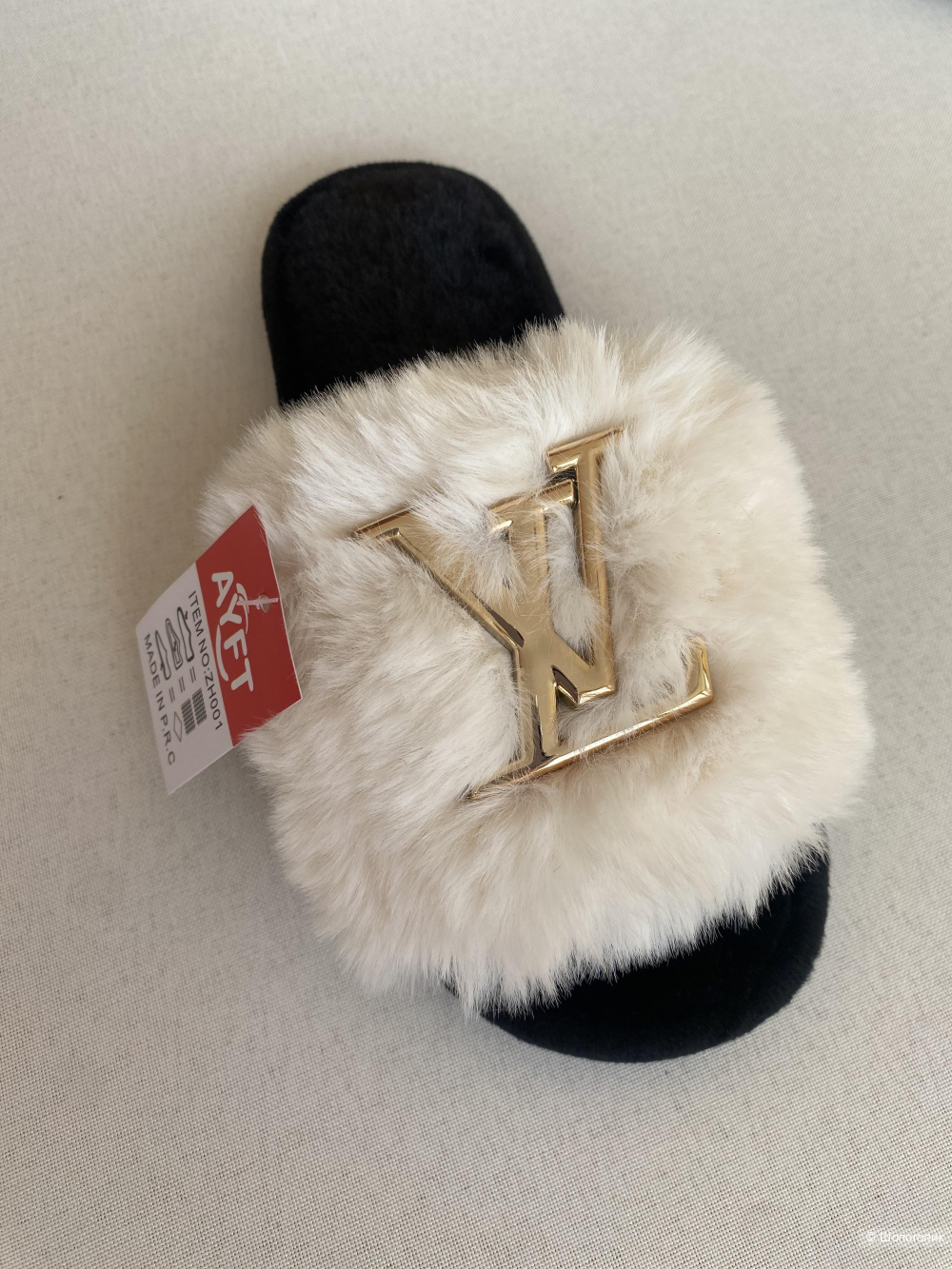 Шлепанцы Louis Vuitton