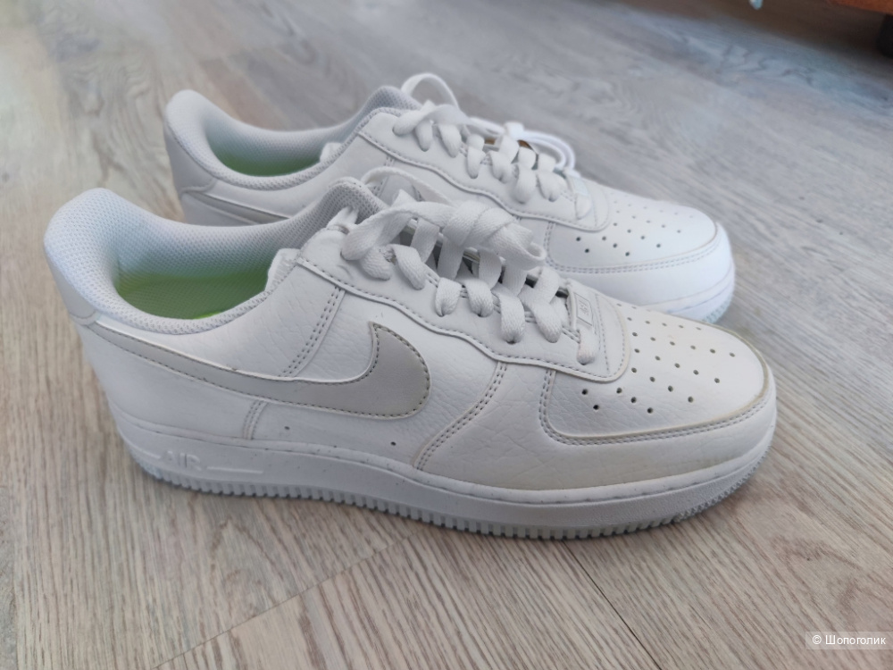 Кроссовки Nike 39