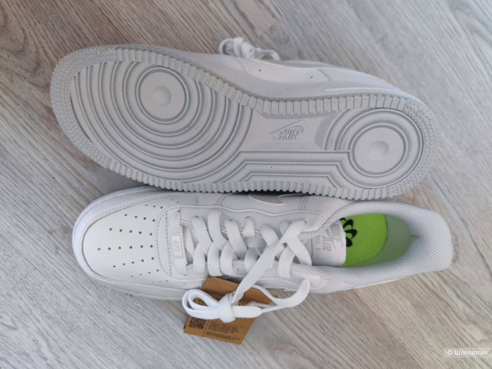 Кроссовки Nike 39