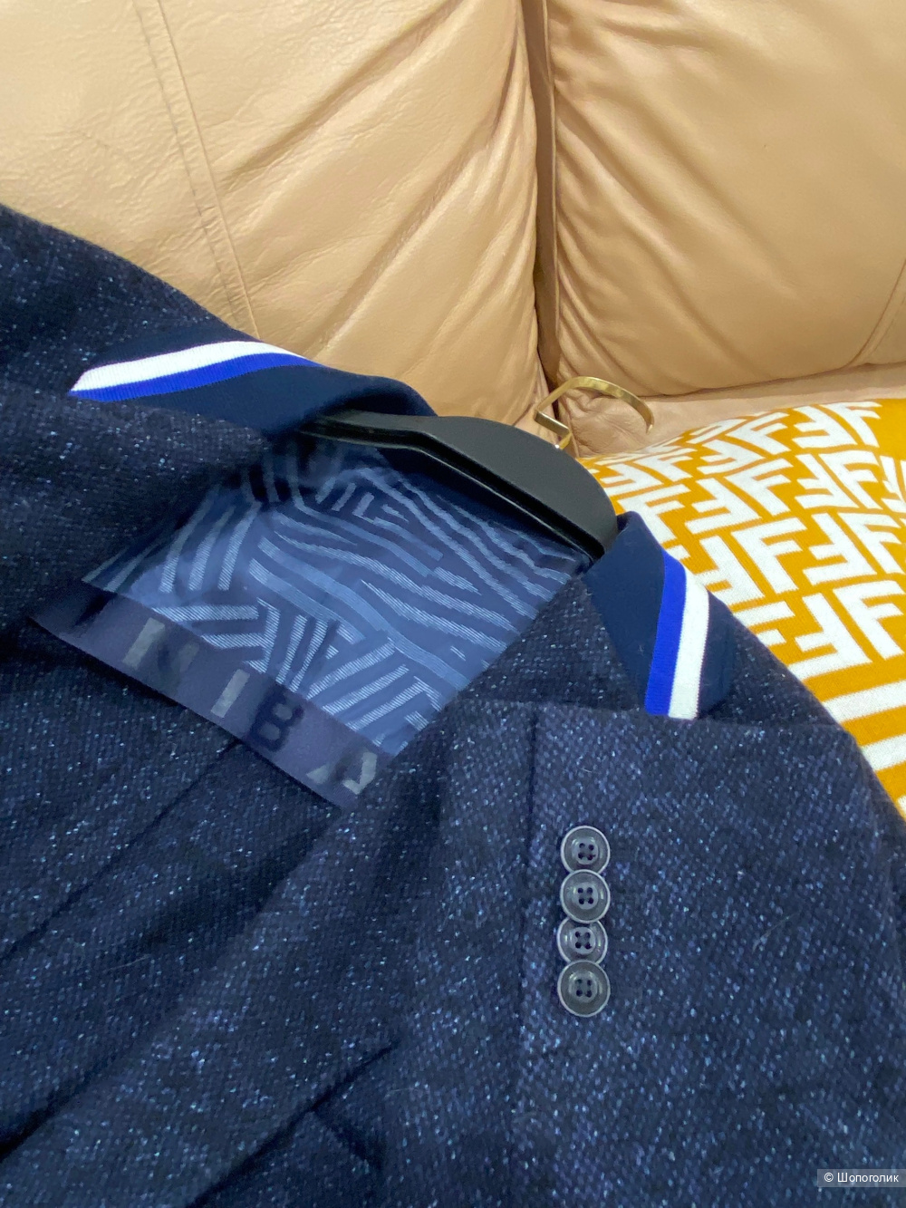 Блейзер  Baldessarini.Размер 46-48.