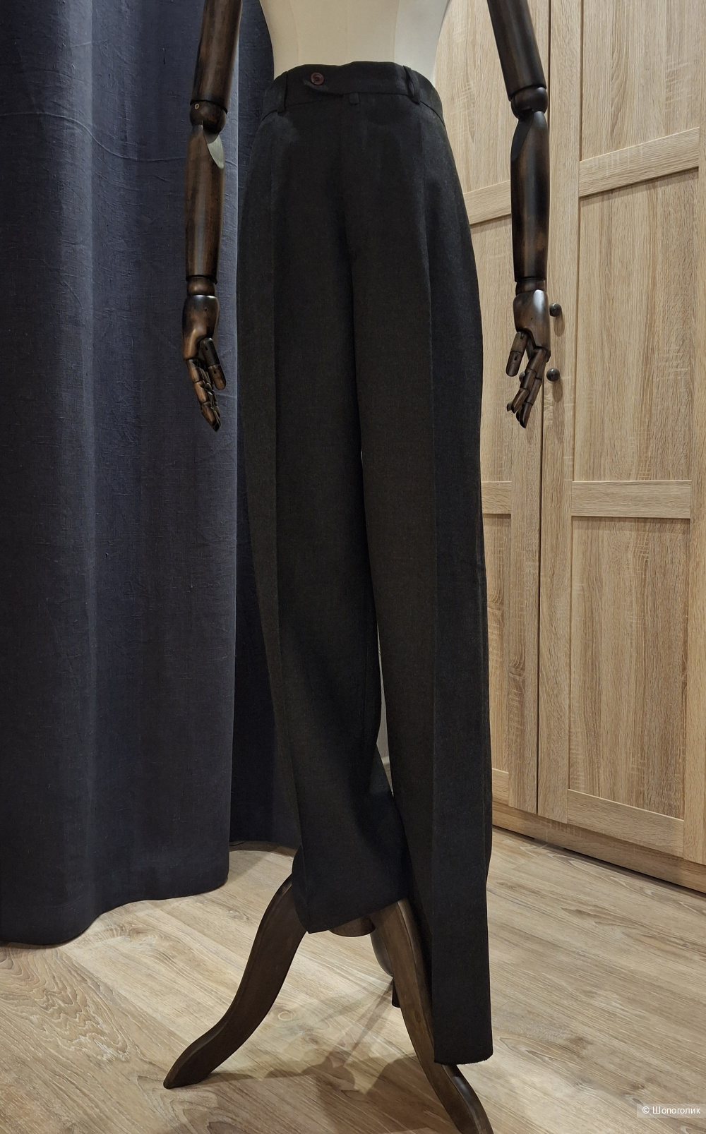 Шерстяные брюки Hugo Boss/48