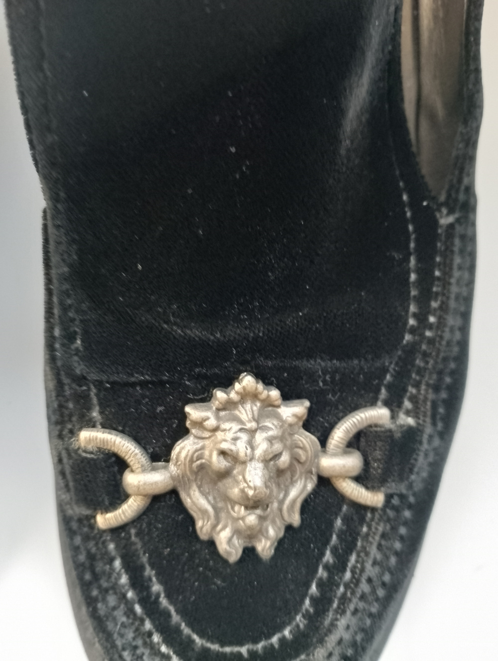 Лоферы chanel со львом велюровые, 39С