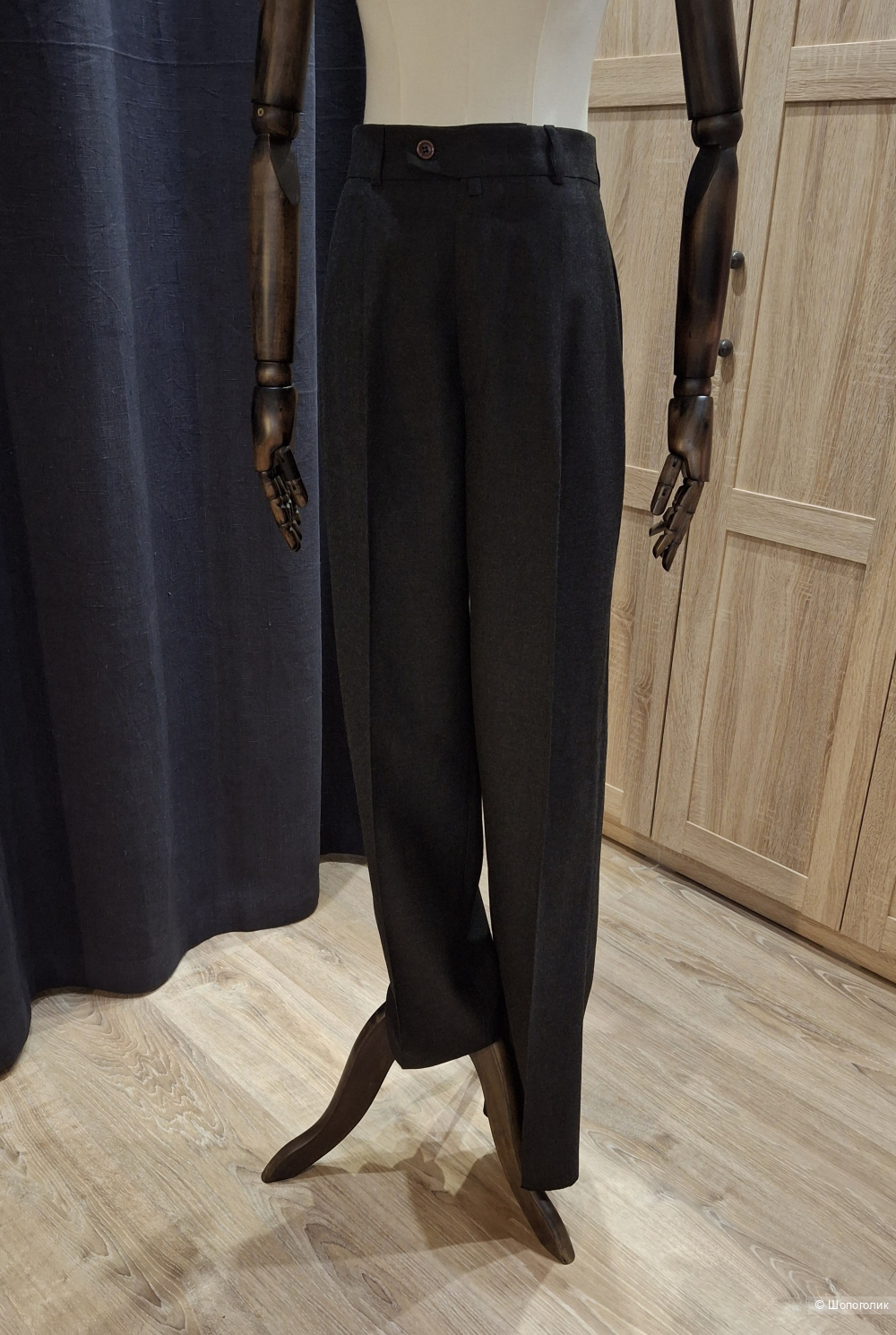 Шерстяные брюки Hugo Boss/48