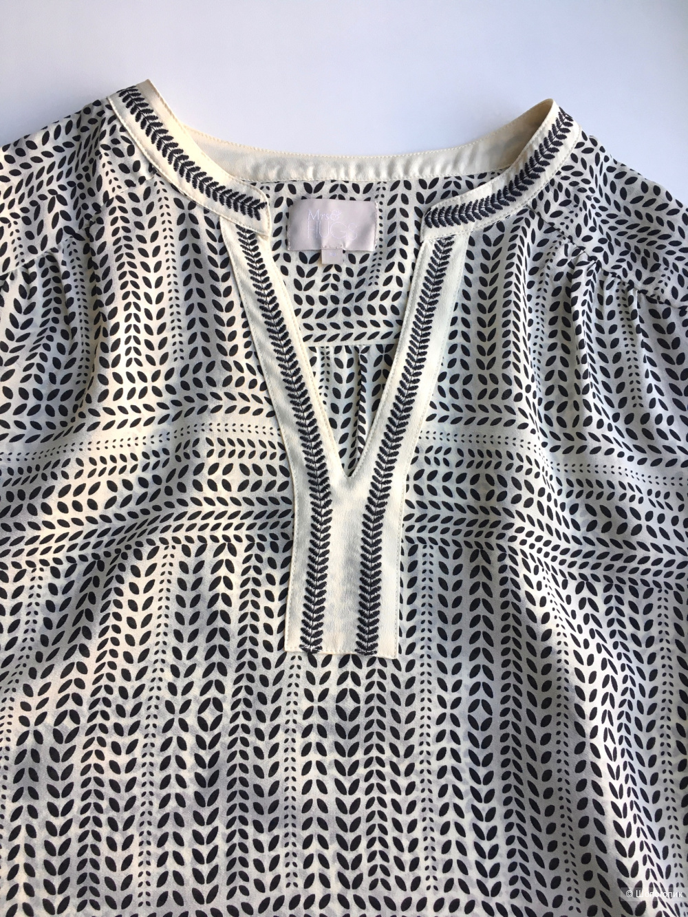 Блузка Mrs & Hugs, размер S (42/44)