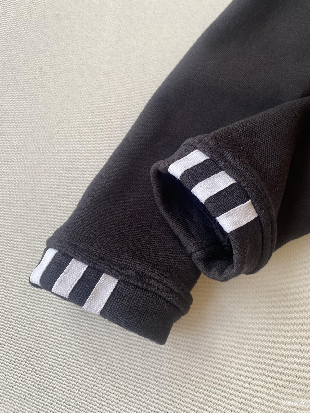 Свитшот Adidas Originals p.XS