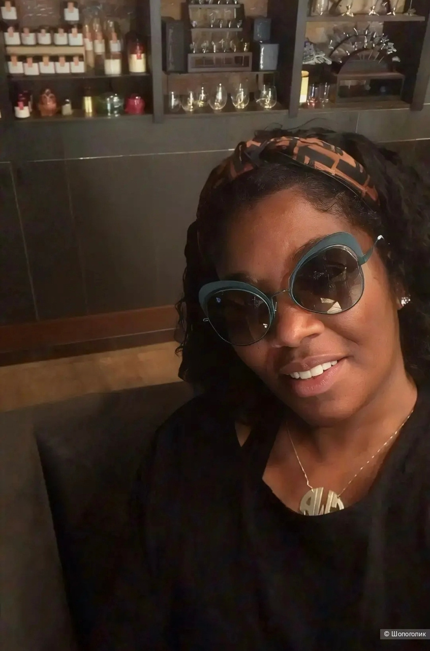 Солнцезащитные очки Fendi