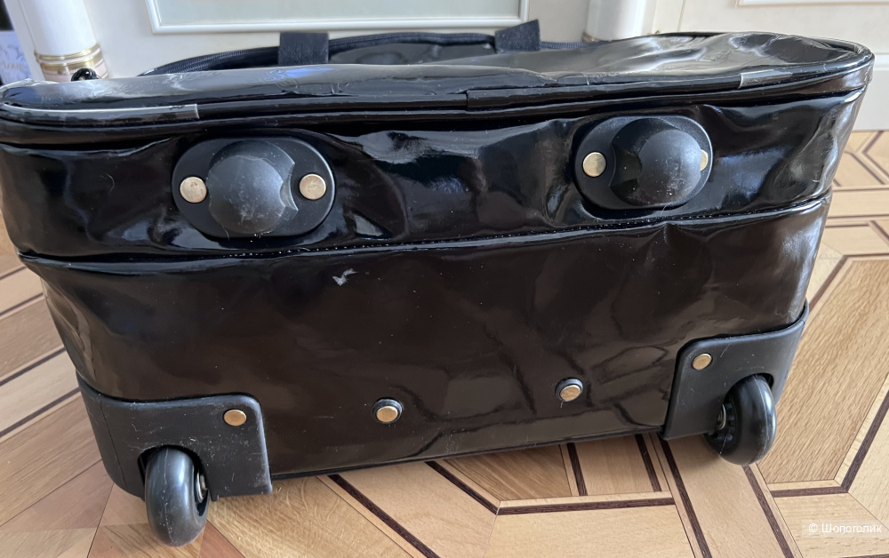 Чемодан-сумка Betsey Johnson