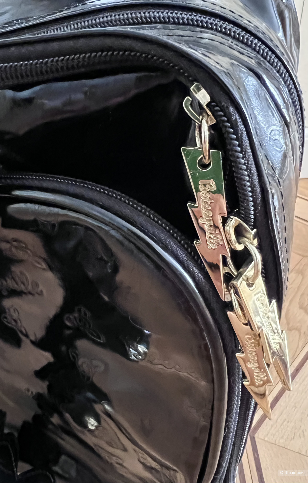 Чемодан-сумка Betsey Johnson