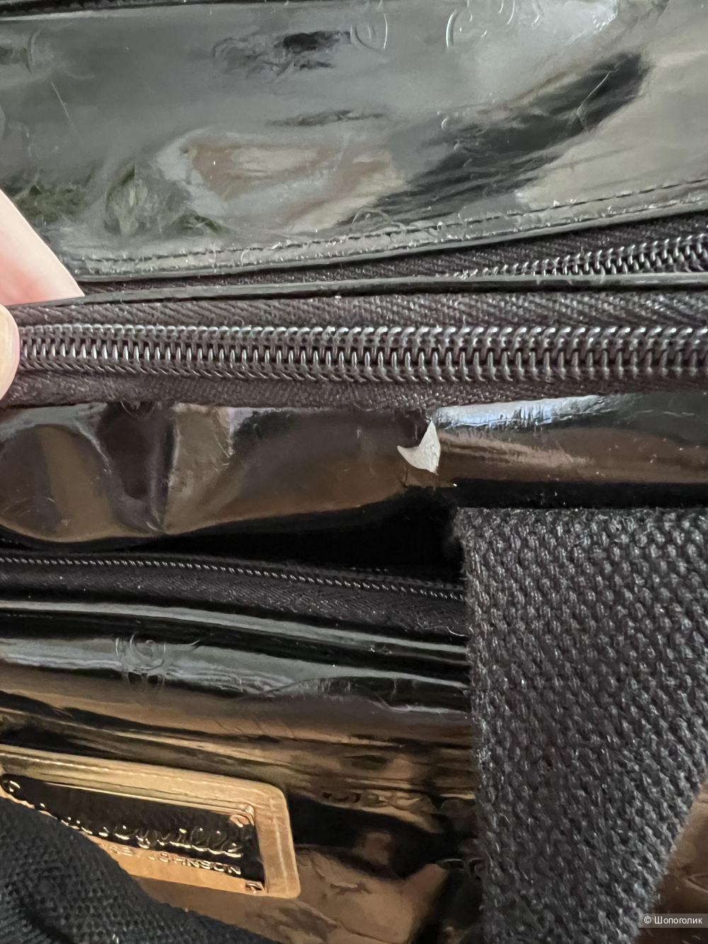 Чемодан-сумка Betsey Johnson