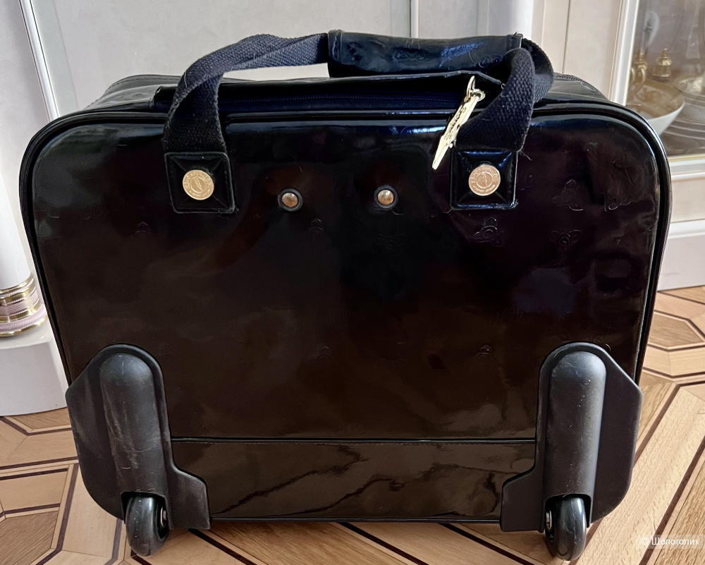 Чемодан-сумка Betsey Johnson