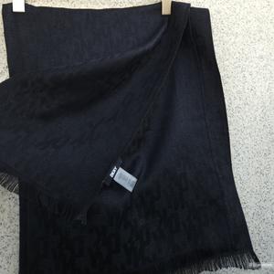 Палантин DKNY, 180*70