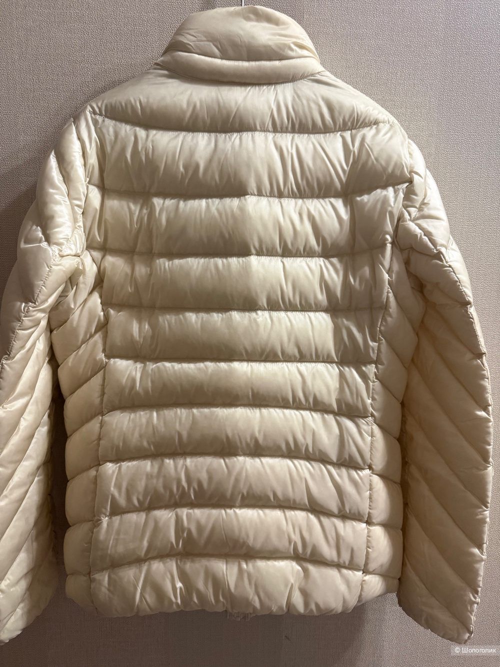 Ультратонкий пуховик Uniqlo, размер L.