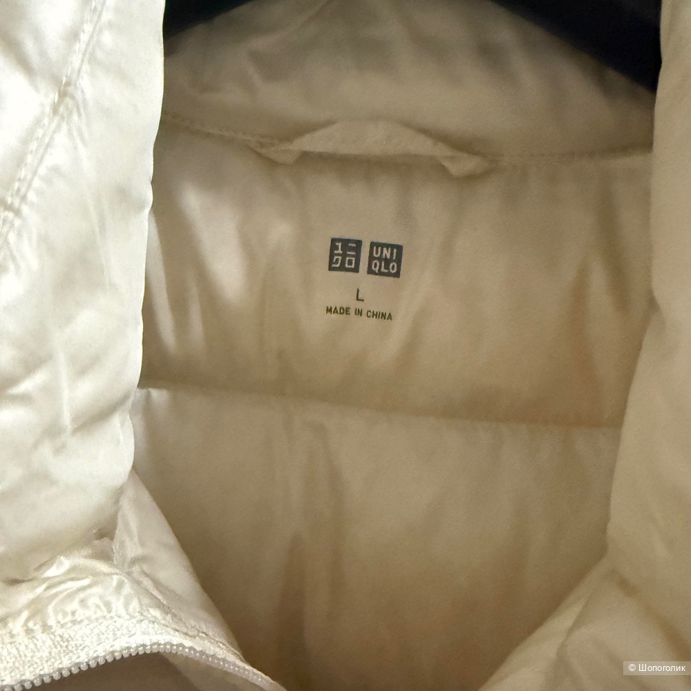 Ультратонкий пуховик Uniqlo, размер L.