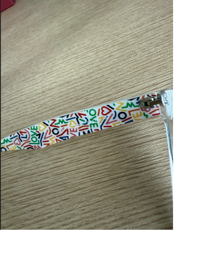 Солнцезащитные очки Love Moschino